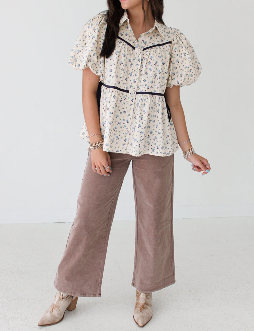 White Contrast Trim Floral Puff Short Sleeve Shirt