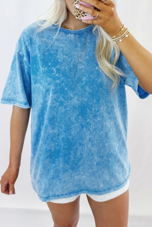 Blue mineral washed oversized tee